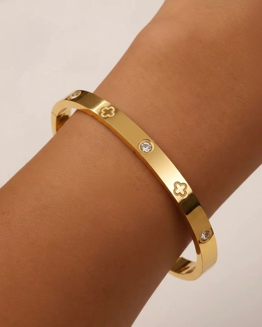 Roisin Clover & Stone Hinged Bangle Bracelet | Waterproof 18k Gold & Silver