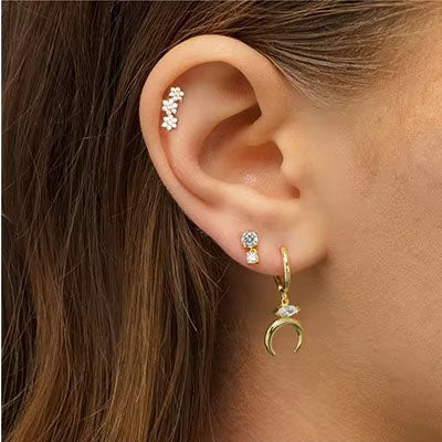 Vakegan	Triple Star Crystal	Studs