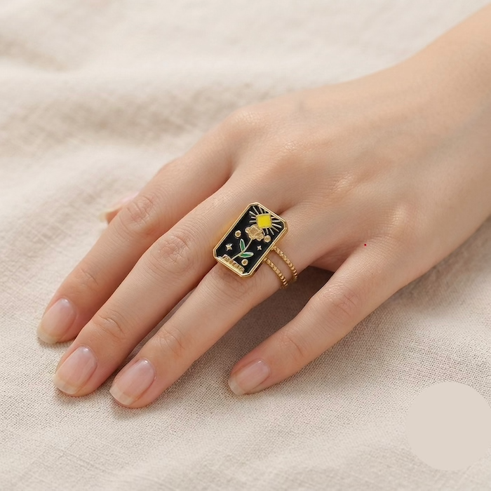 Tierney Sun Shine Black Resizable Ring | Waterproof 18K Gold