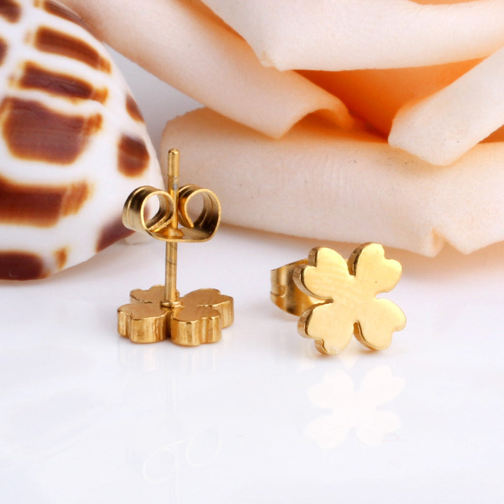 Estela Four Petal Clover Studs