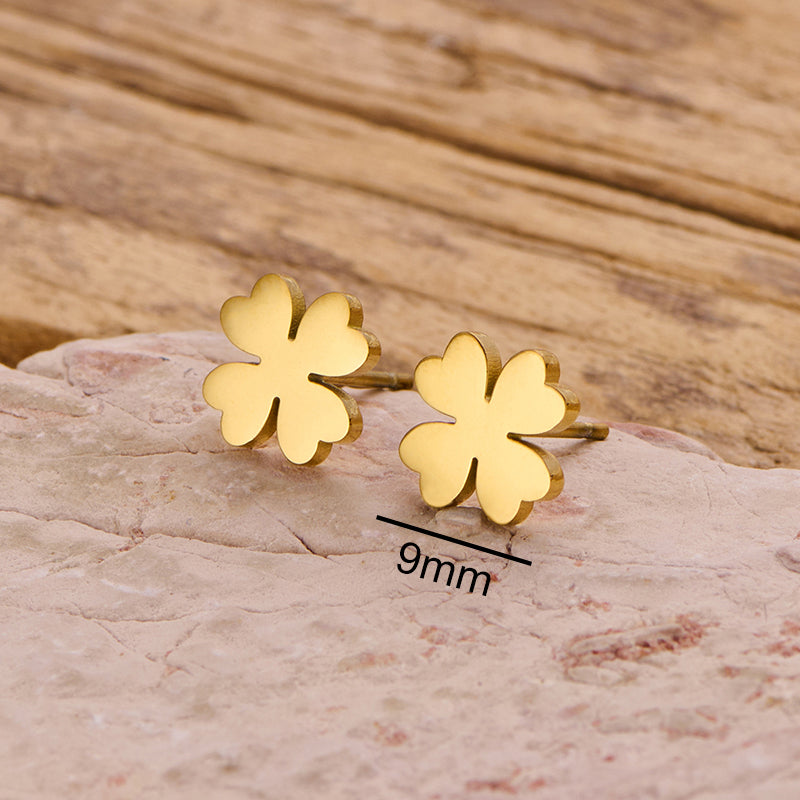 Estela 4 Petal Clover Studs