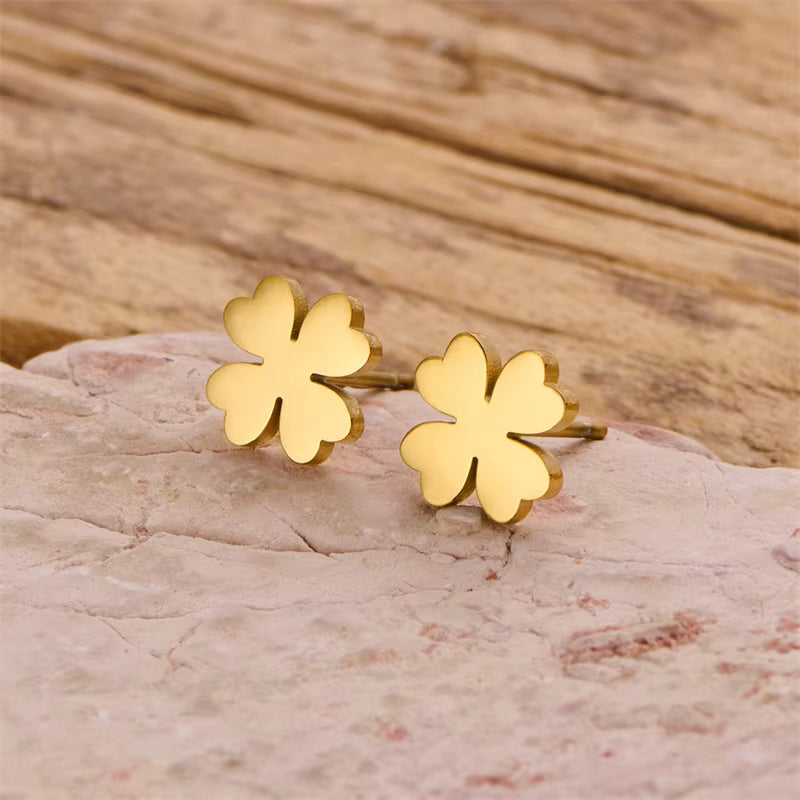 Estela 4 Petal Clover Studs
