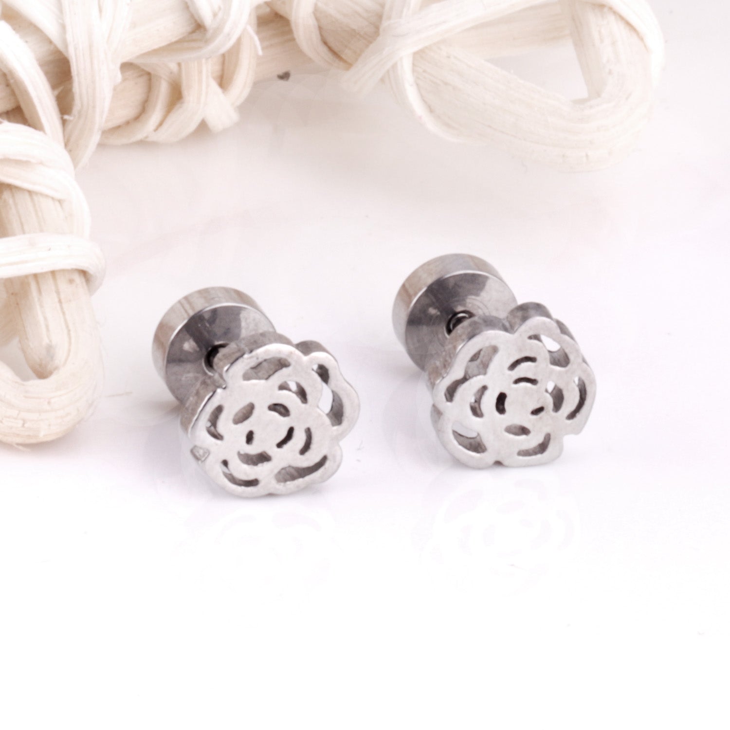 Dora Rose Flower	Flat Back Studs