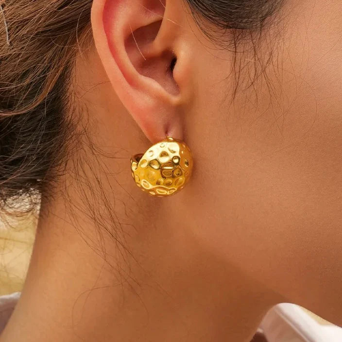 Serene Chunky Studs