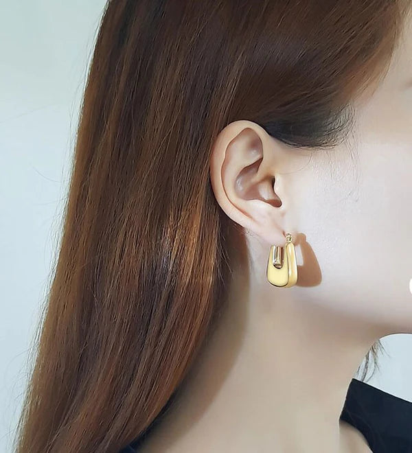 Mirela Chunky U Shape Hoops | Waterproof 18K Gold & Silver