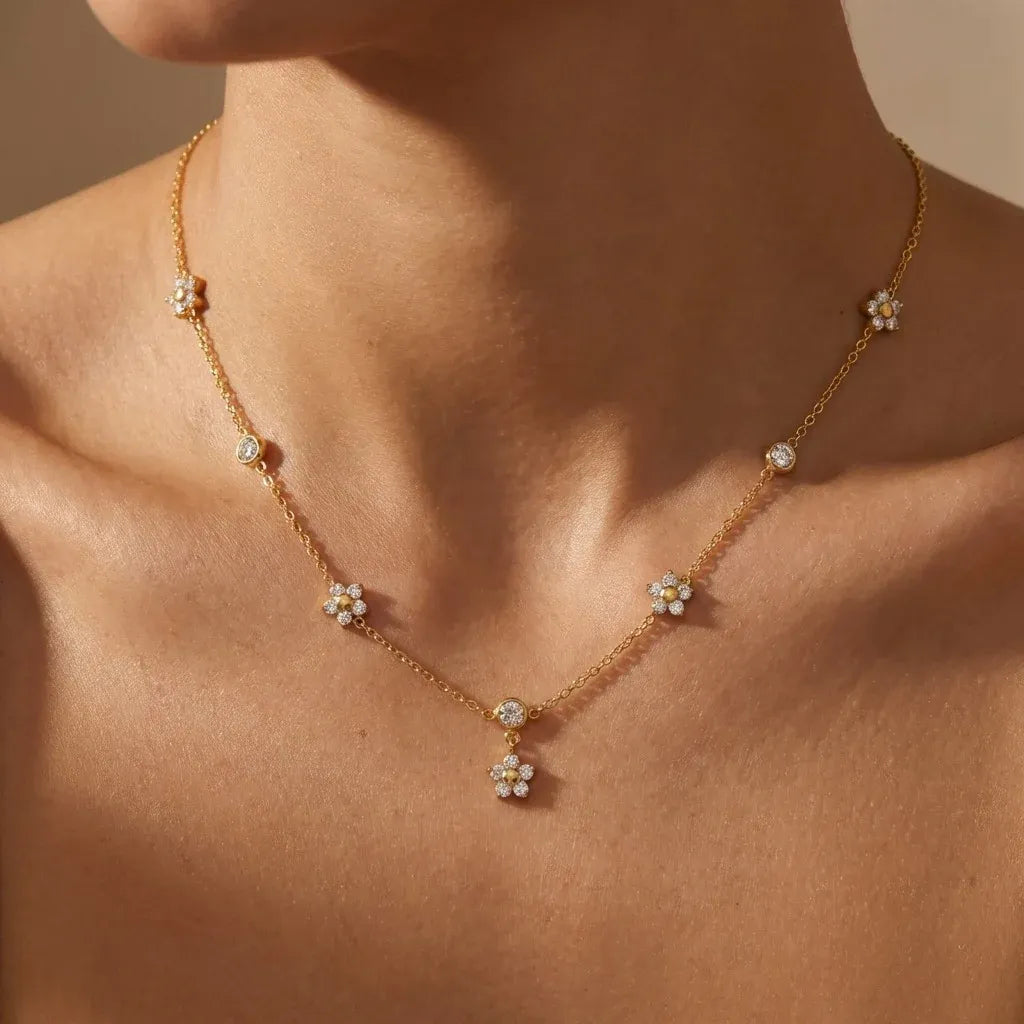 Evora Clover Charm Station Necklace | Waterproof 18k Gold