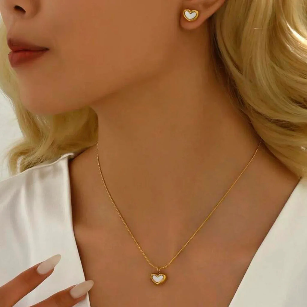 Beatrice Pearl Heart Necklace | Waterproof 18k Gold