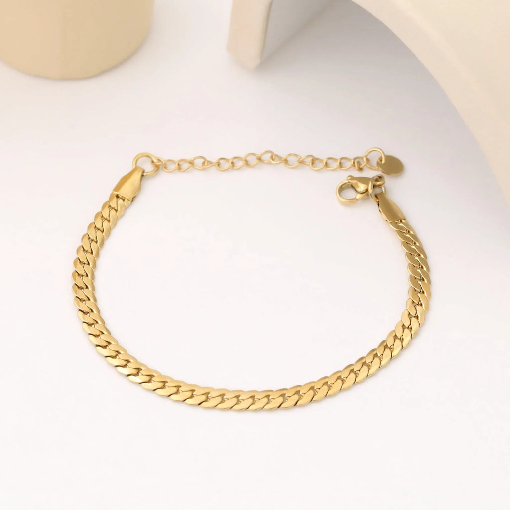 Belerose Flat Curb Chain Bracelet | Waterproof 18k Gold