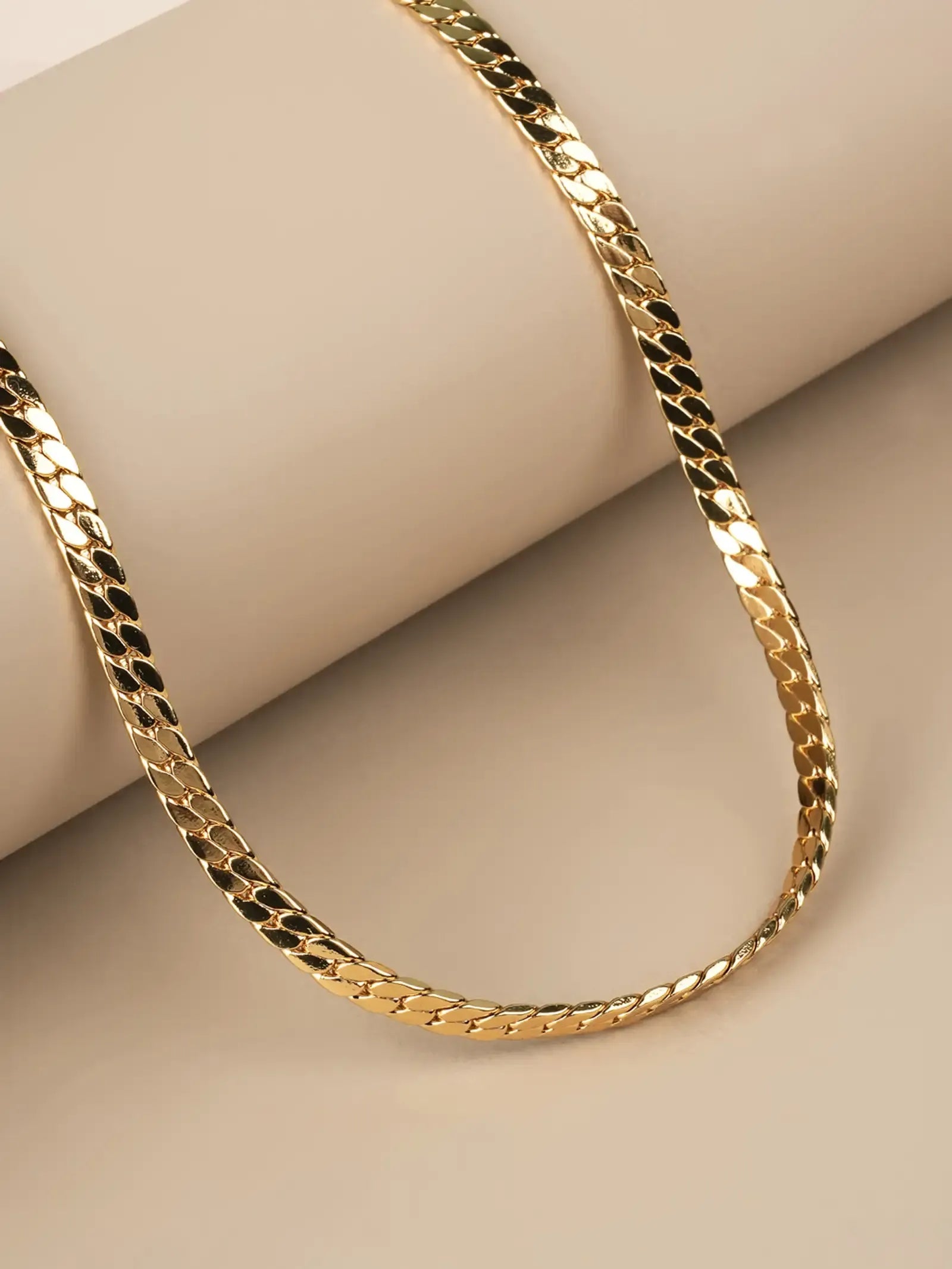 Belerose Flat Curb Chain Necklace | Waterproof 18k Gold