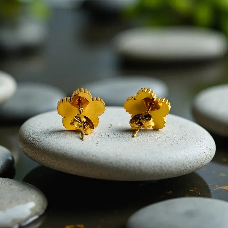 Bronte Five-Leaf White Clover Stud Earrings | Waterproof 18k Gold