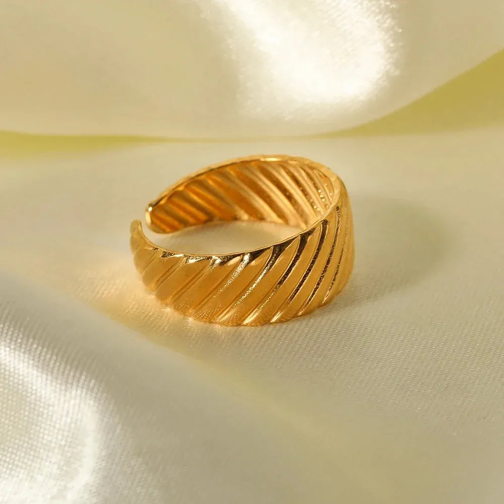 Aethel Textured Wrap Adjustable Ring | Waterproof 18k Gold & Silver