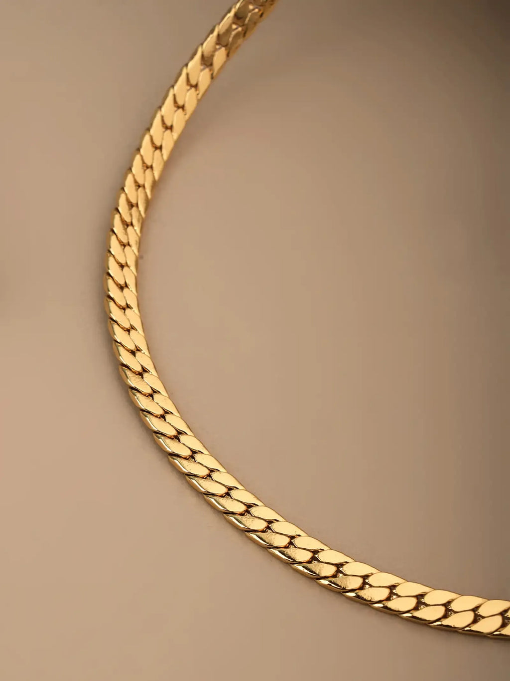 Belerose Flat Curb Chain Necklace | Waterproof 18k Gold