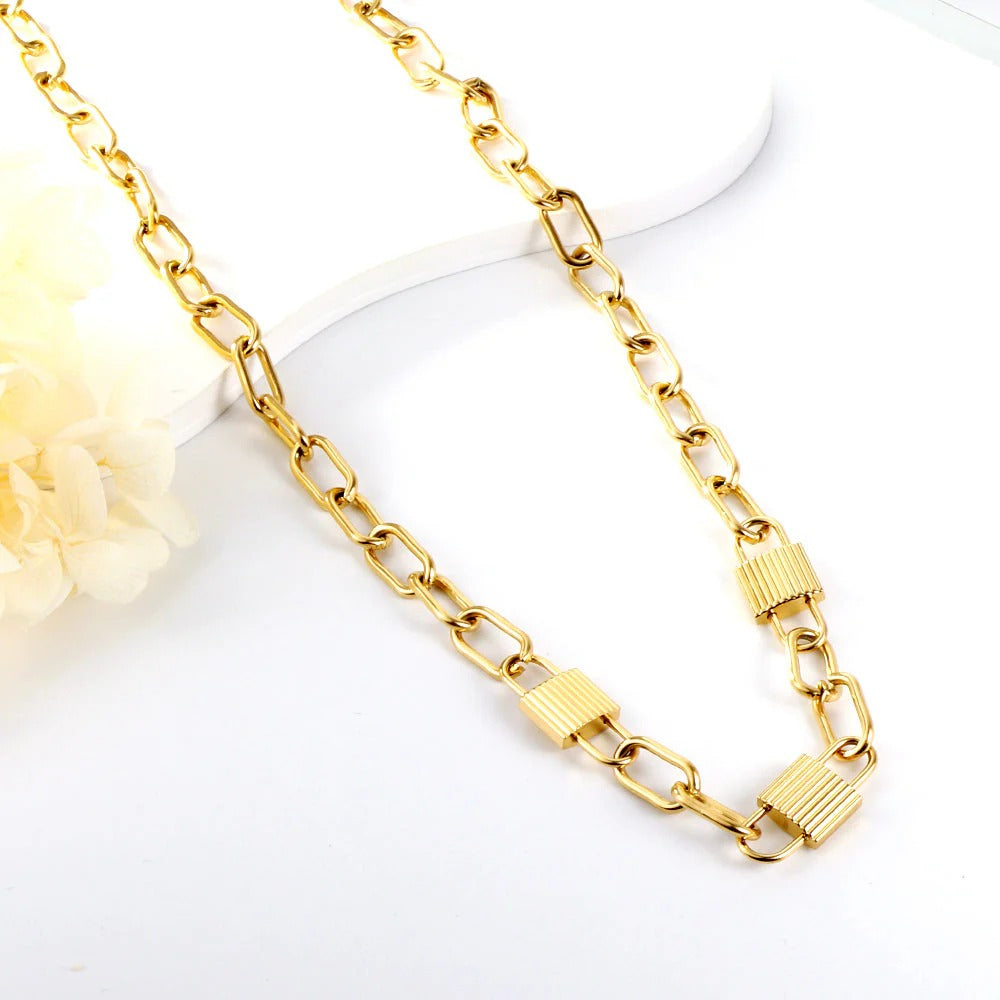 Eliana Love Lock Necklace | Waterproof 18k Gold