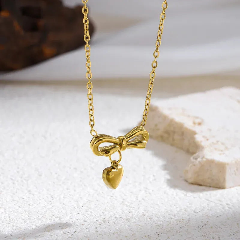 Blythe Bow & Heart Necklace | Waterproof 18k Gold
