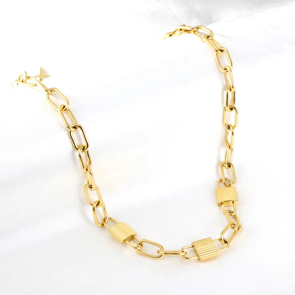 Eliana Love Lock Necklace | Waterproof 18k Gold