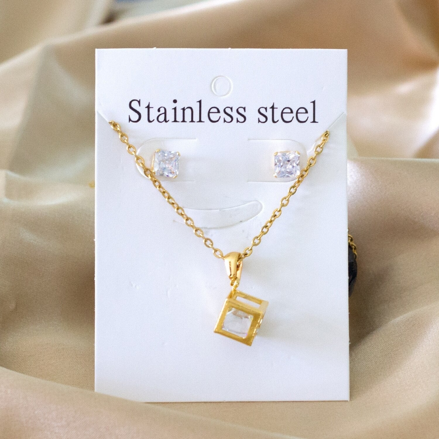 Nia Floating Crystal in Cube Set | Buy Set or Individual