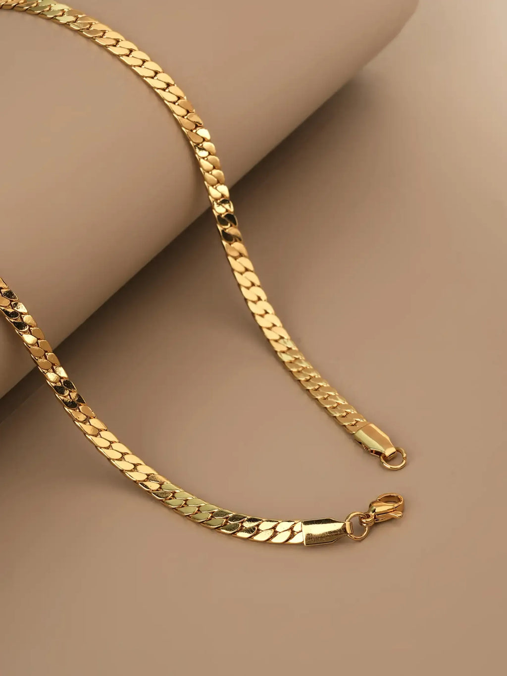 Belerose Flat Curb Chain Necklace | Waterproof 18k Gold