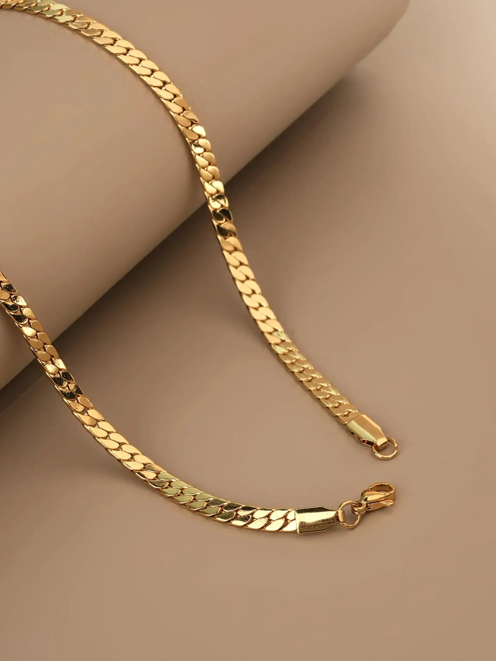 Belerose Flat Curb Chain Necklace | Waterproof 18k Gold