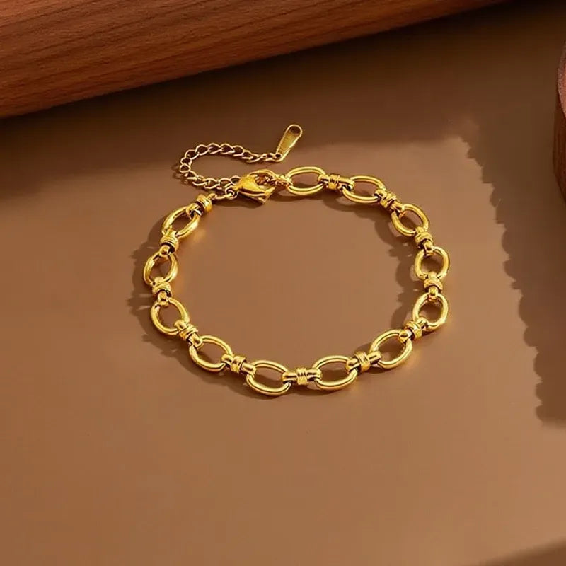 Emberly Anchor Chain Bracelet | Waterproof 18k Gold