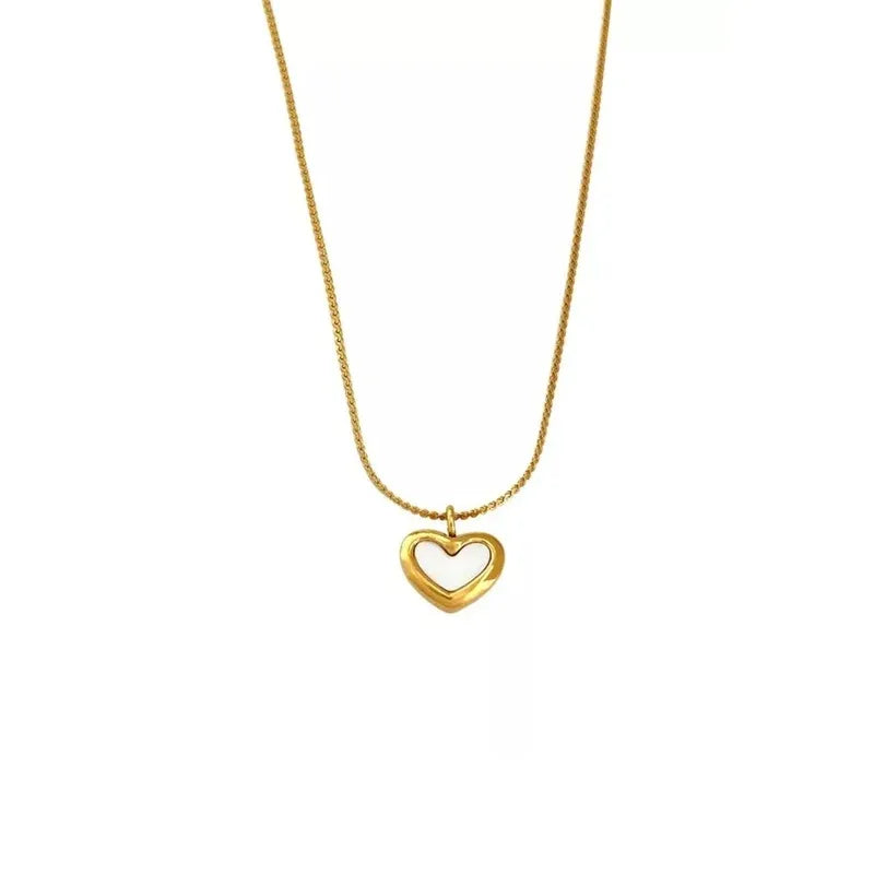 Beatrice Pearl Heart Necklace | Waterproof 18k Gold
