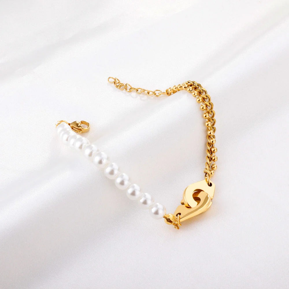Hasel Handcuff Pearl Bracelet | Waterproof 18K Gold