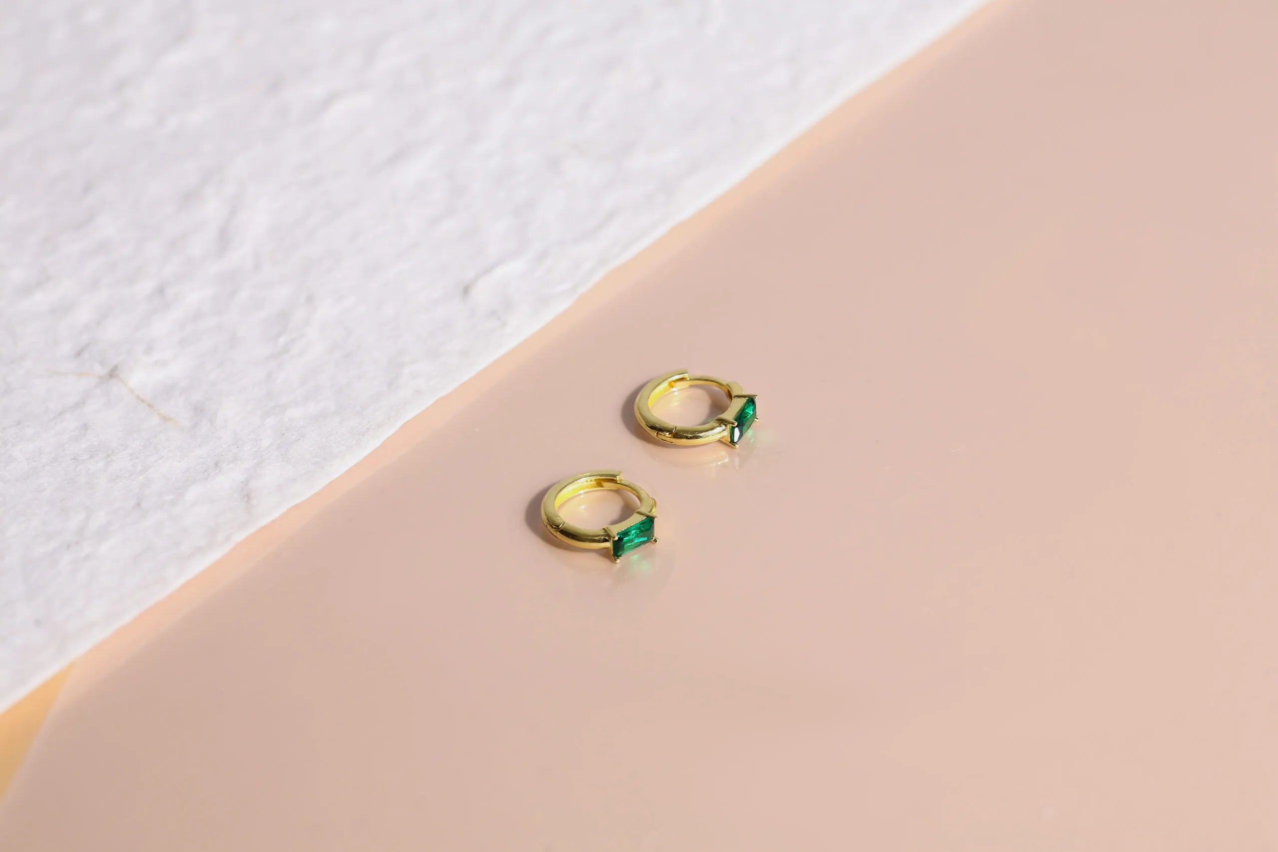 Amara Baguette Emerald Green Huggie Earrings | Waterproof 18k Gold