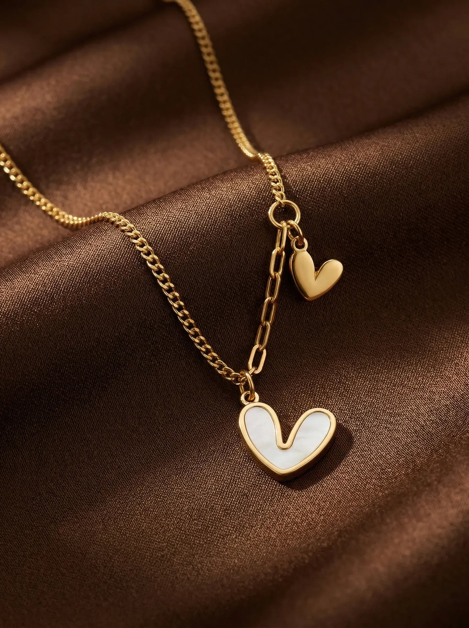 Araminta Pearl Twin Heart Necklace | Waterproof 18k Gold