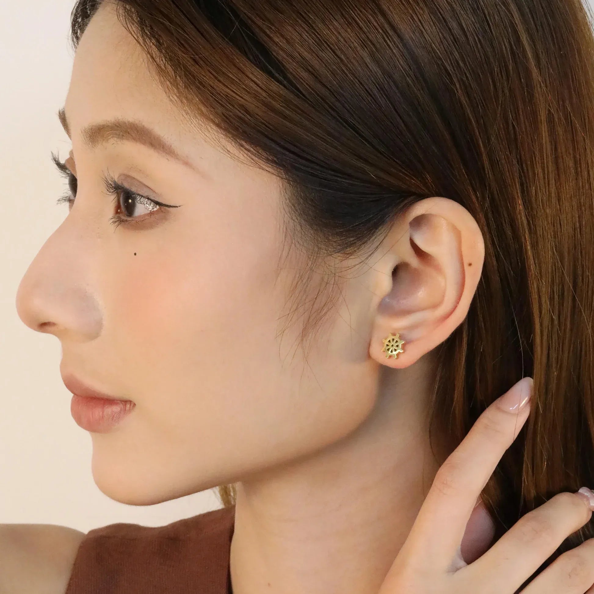 Amber Helm Studs | Waterproof 18k Gold