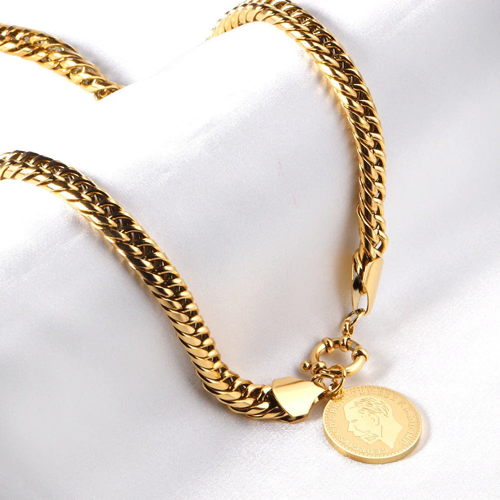 Eve Coin Pendant Necklace | Waterproof 18k Gold