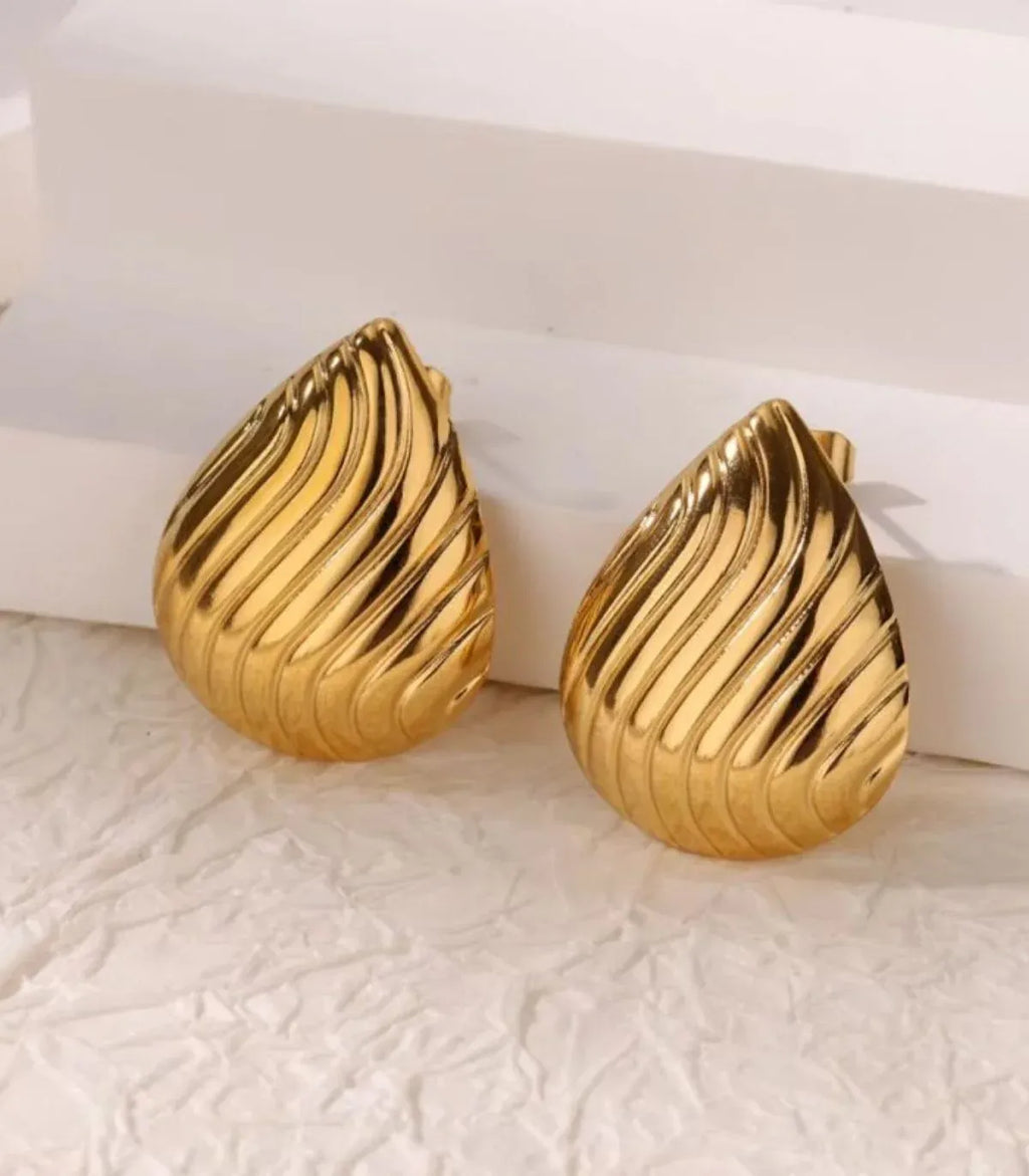 Lanus Textured Heart Stud Earrings | Waterproof 18k Gold