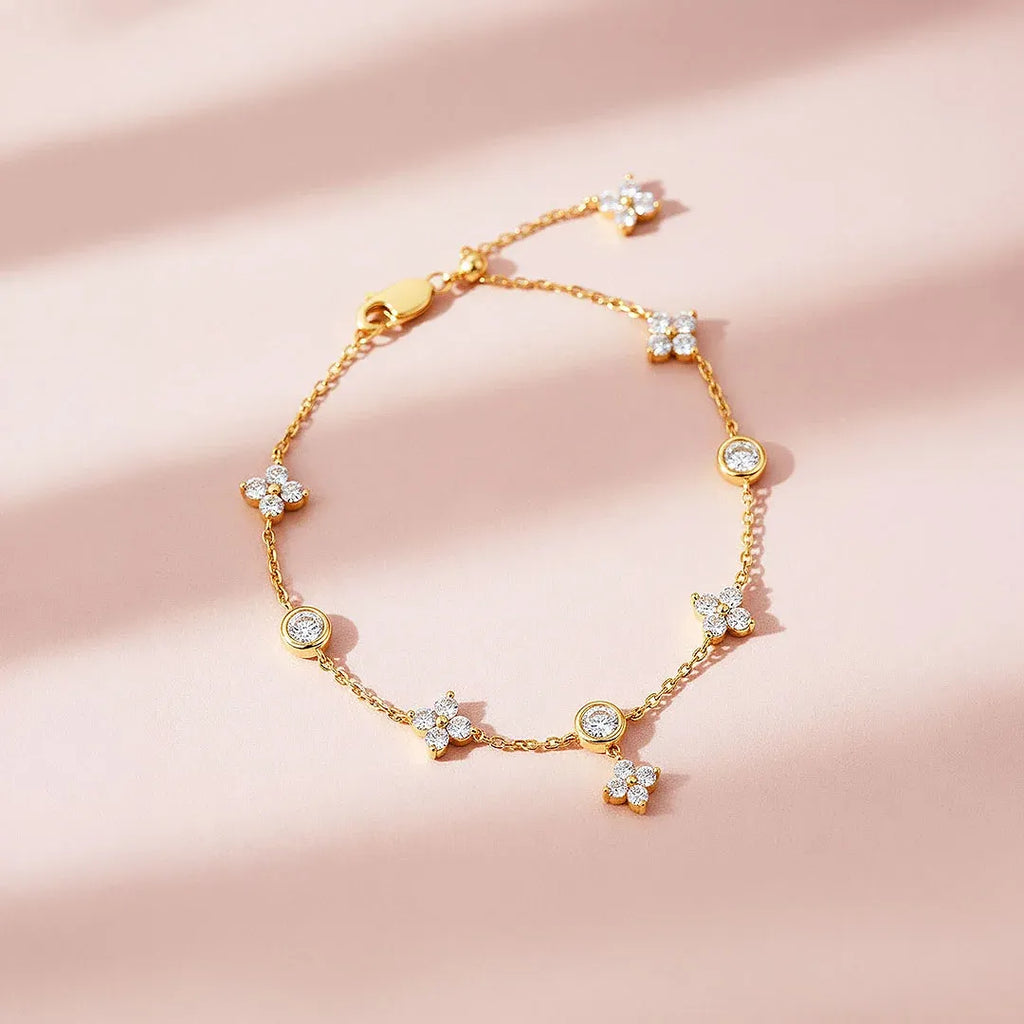 Evora Clover Charm Station Bracelet | Waterproof 18k Gold