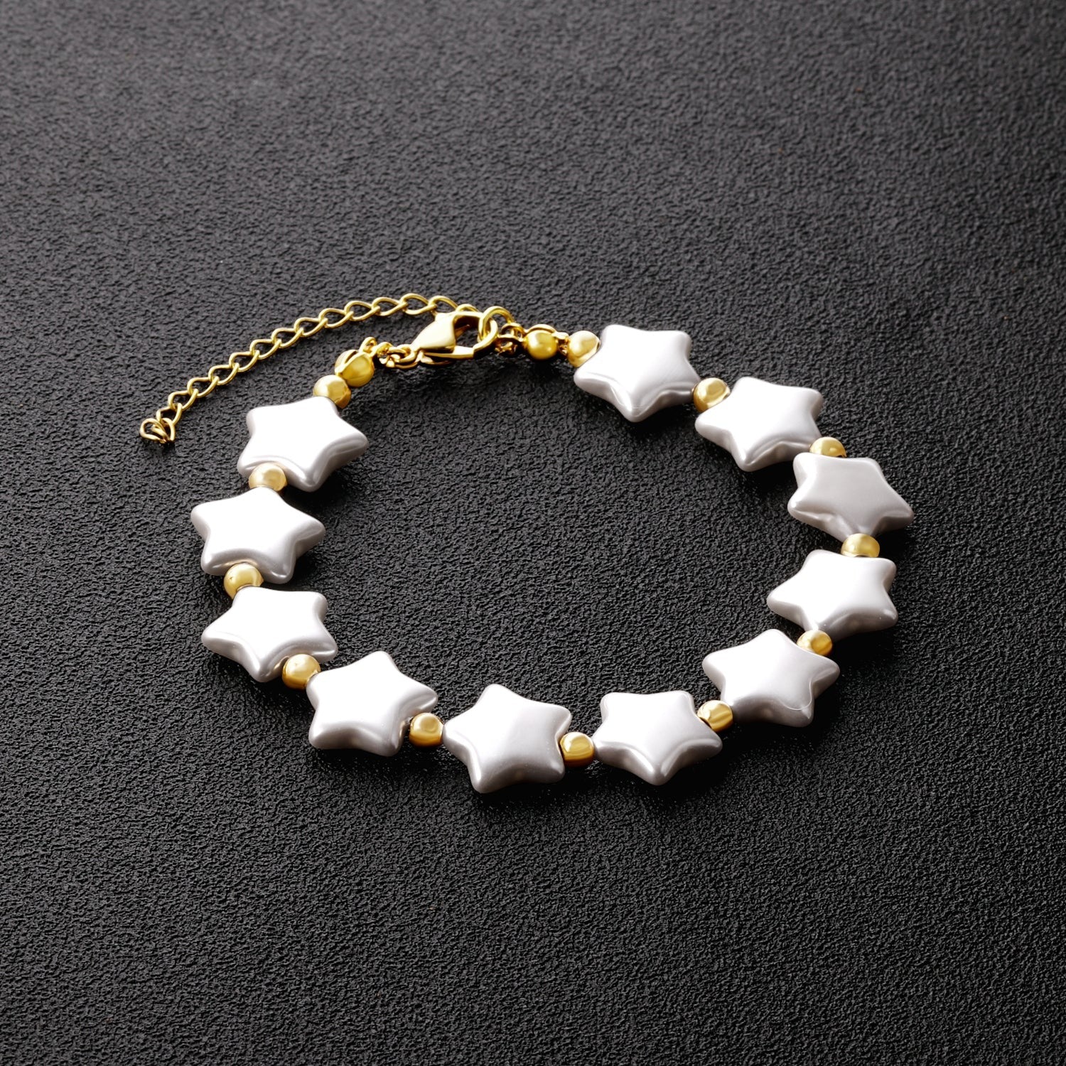 Ida White Star Pearls Bracelet | Waterproof 18K Gold