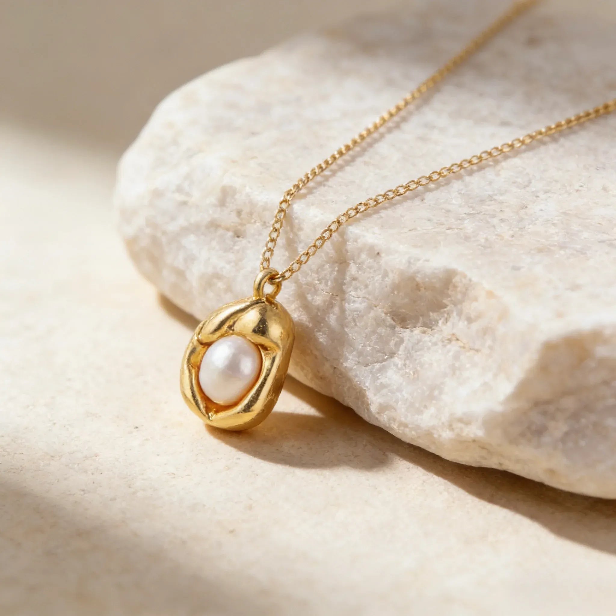 Blaire Pearl Pendant Necklace | Waterproof 18k Gold