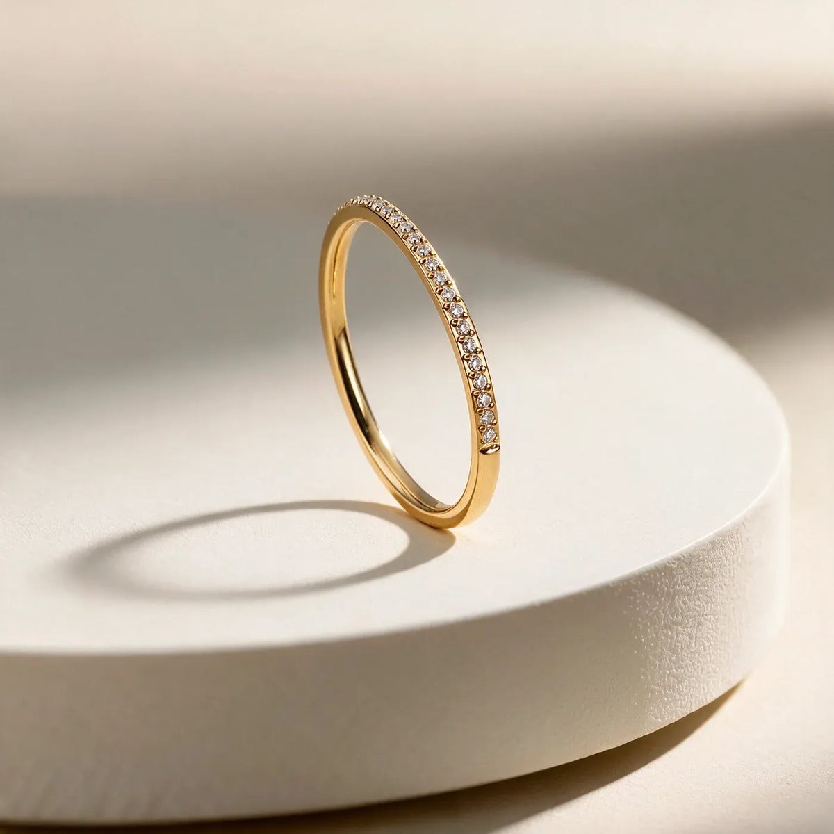 Riana Channel Pavé 2MM Band Ring | Waterproof 18k Gold