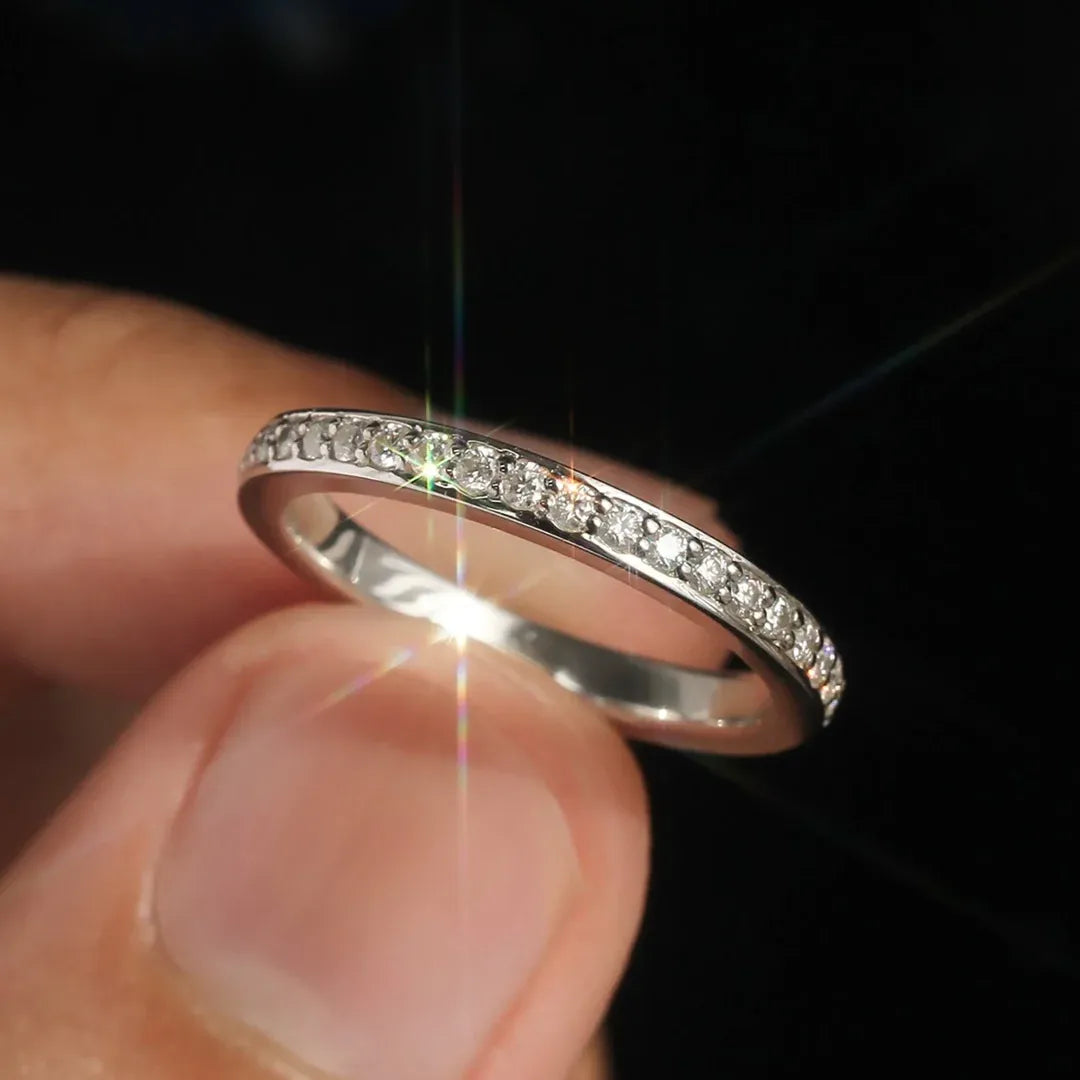 Riana Channel Pavé 2MM Band Ring | Waterproof Silver