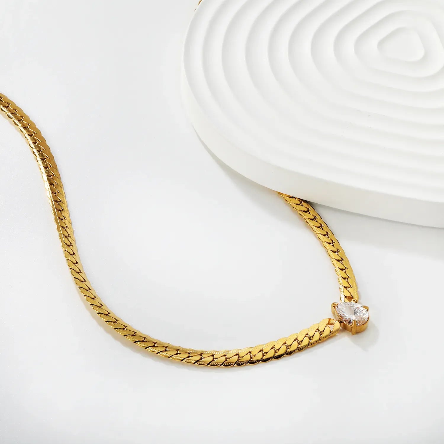 Alison Pear Cut Solitaire Necklace | Waterproof 18k Gold