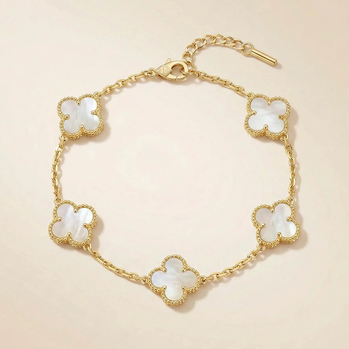 Alora Four-Leaf White Clover Bracelet | Waterproof 18k Gold