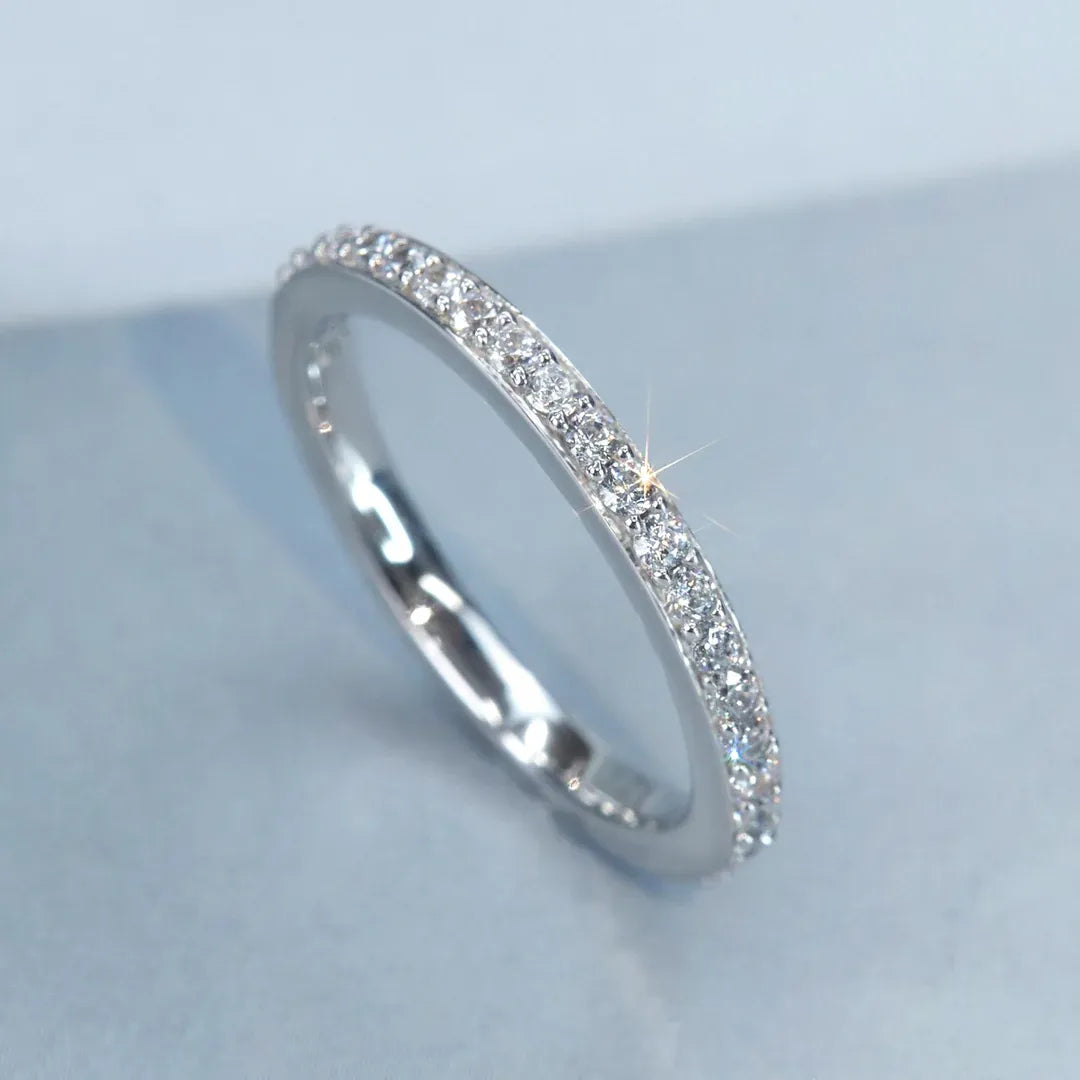 Riana Channel Pavé 2MM Band Ring | Waterproof Silver