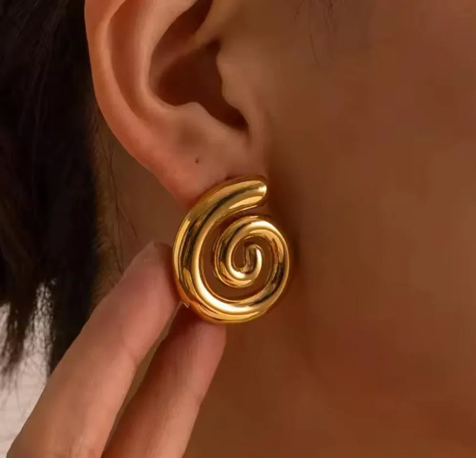 Bella Spiral Stud Earrings | Waterproof 18k Gold
