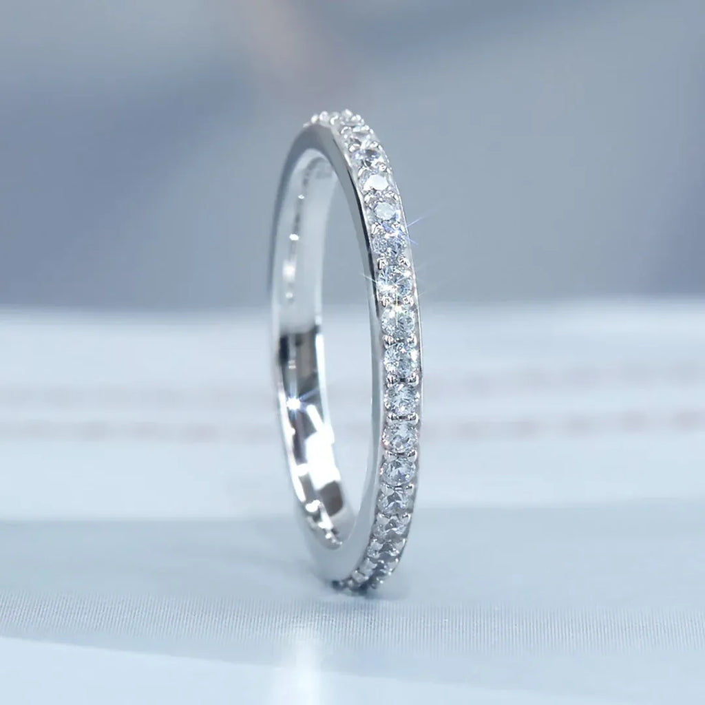 Riana Channel Pavé 2MM Band Ring | Waterproof Silver