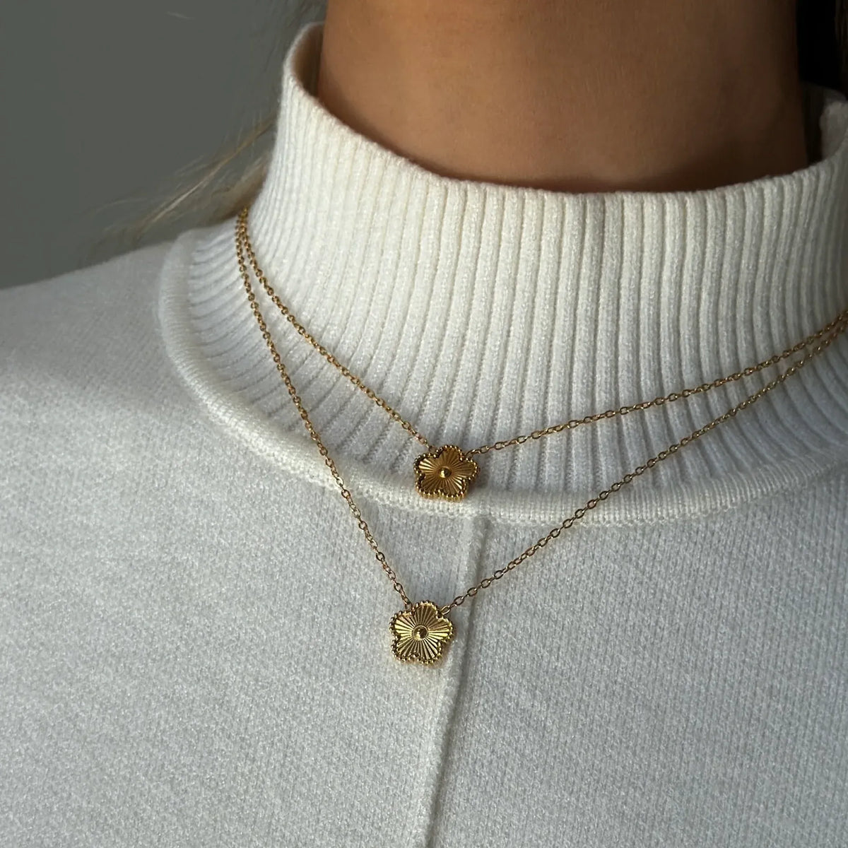Bronte Five-Leaf Gold Clover Necklace | Waterproof 18k Gold
