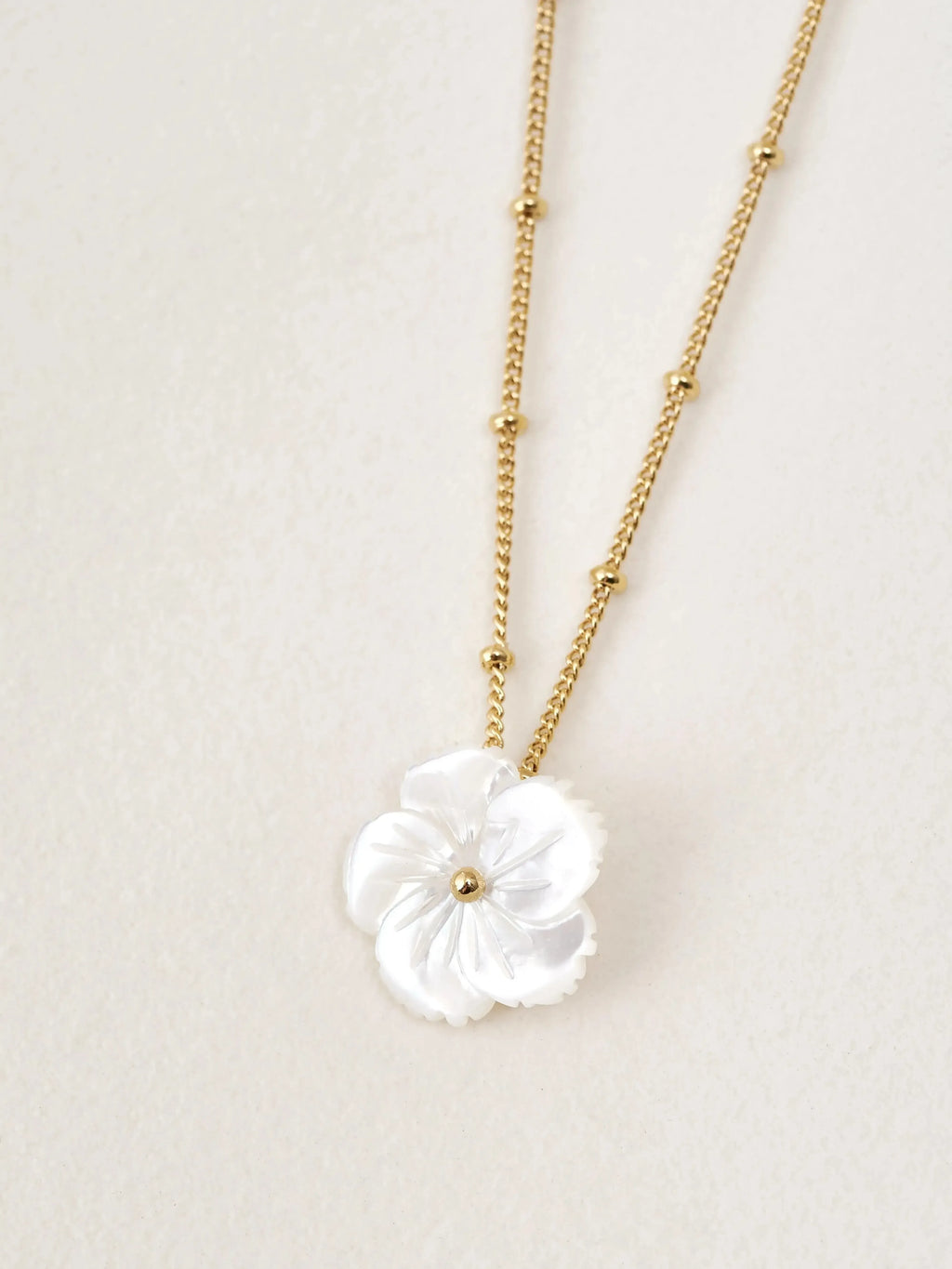 Nona Pearl Flower Necklace | Waterproof 18k Gold