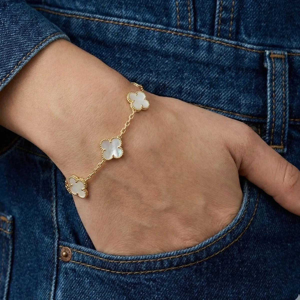 Alora Four-Leaf White Clover Bracelet | Waterproof 18k Gold