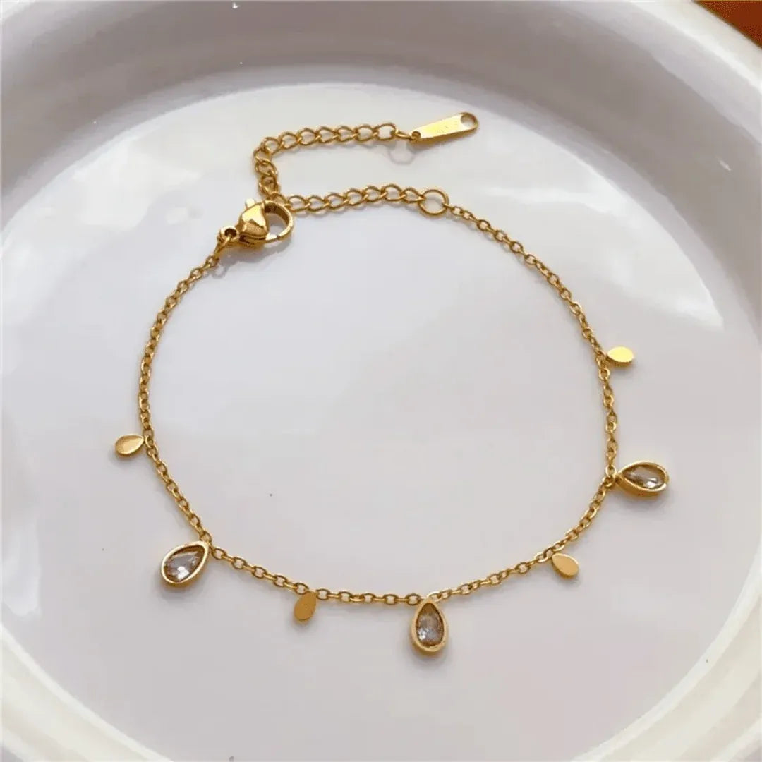 Evania Pear Cut Charm Bracelet | Waterproof 18k Gold