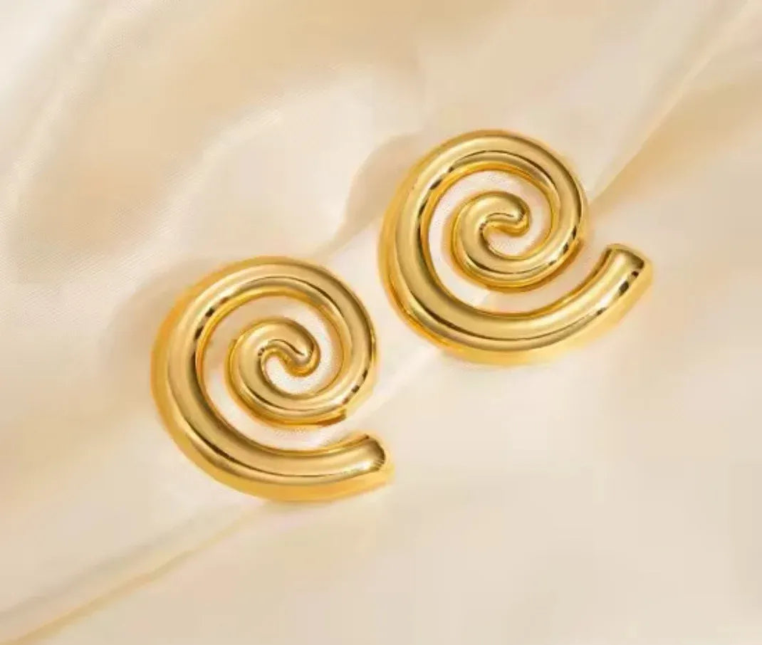 Bella Spiral Stud Earrings | Waterproof 18k Gold