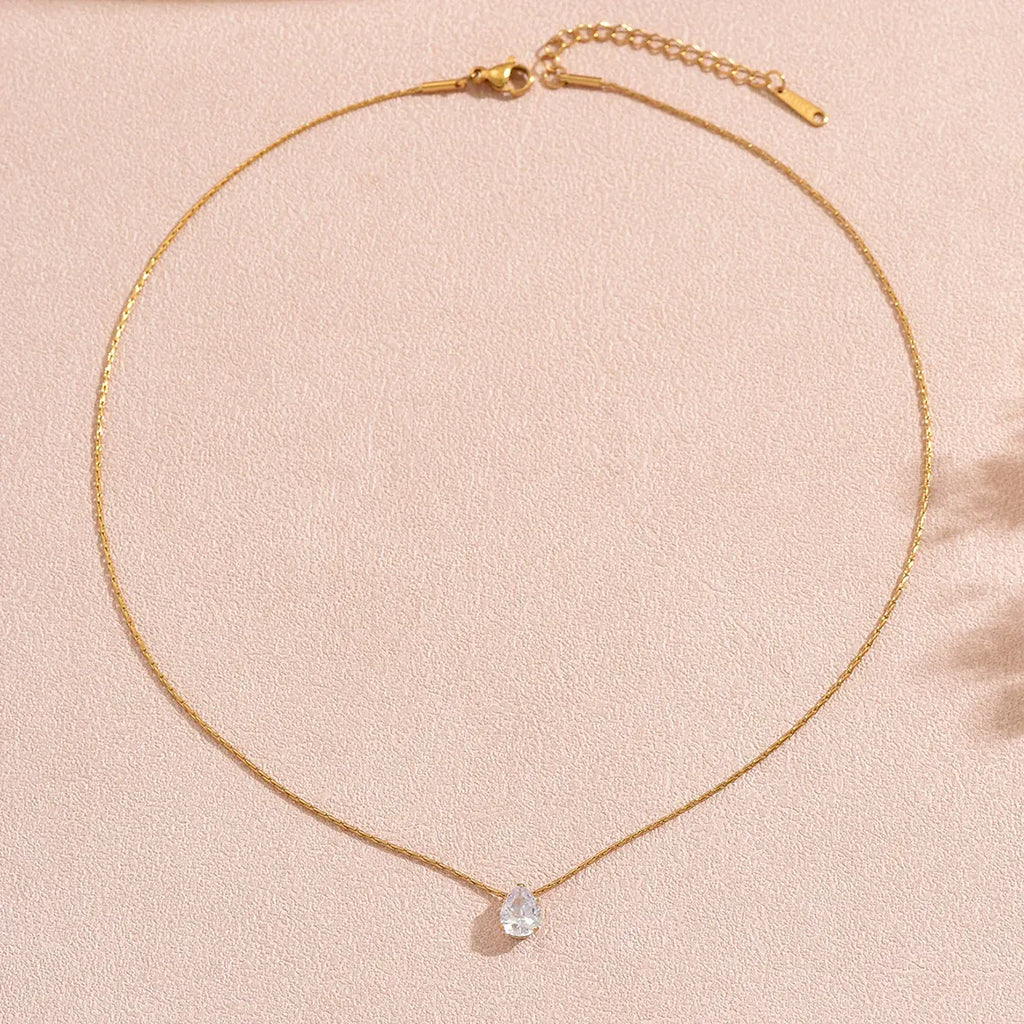 Beni Teardrp Solitaire Crystal Necklace | Waterproof 18k Gold