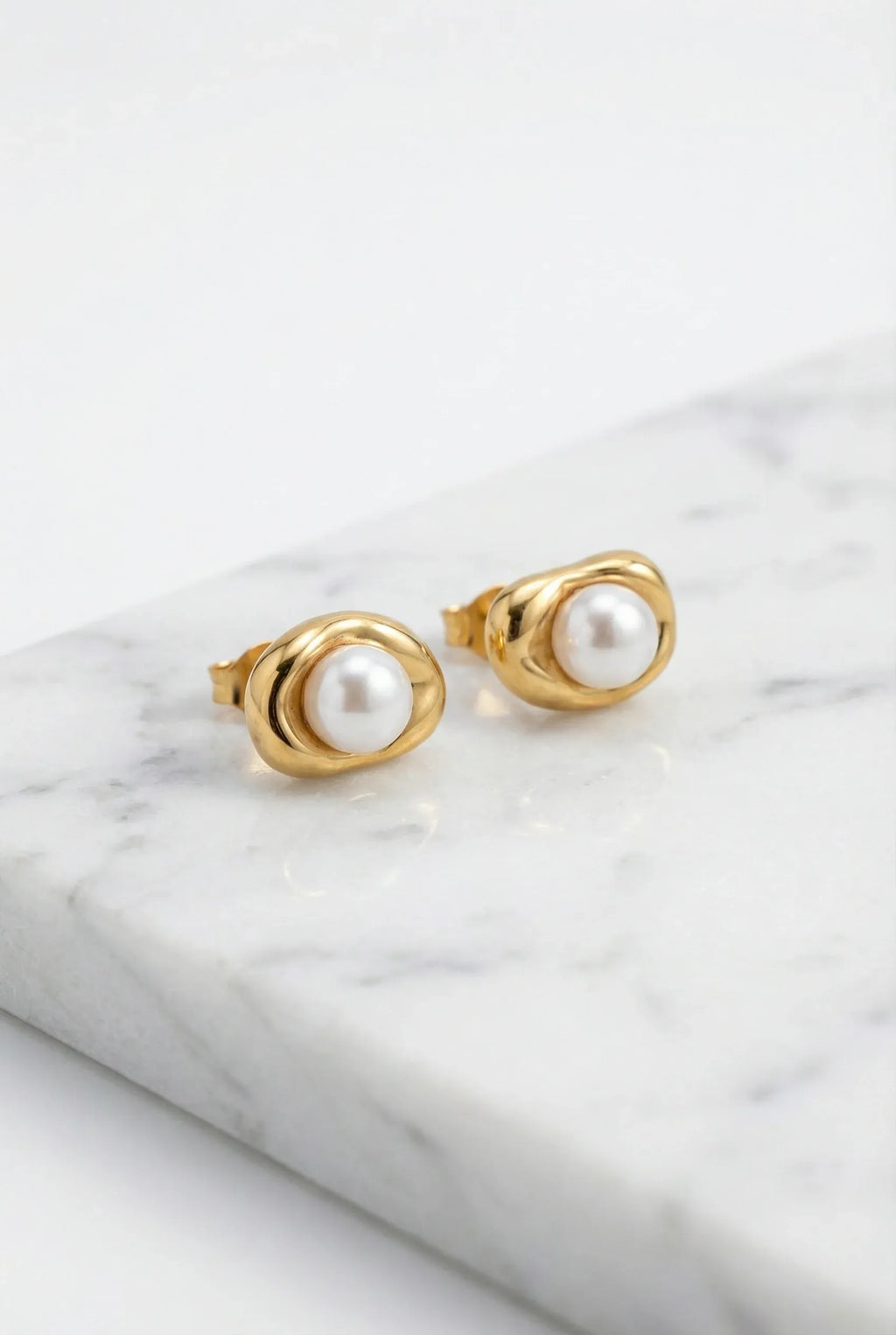 Blaire Pearl Stud Earrings | Waterproof 18k Gold