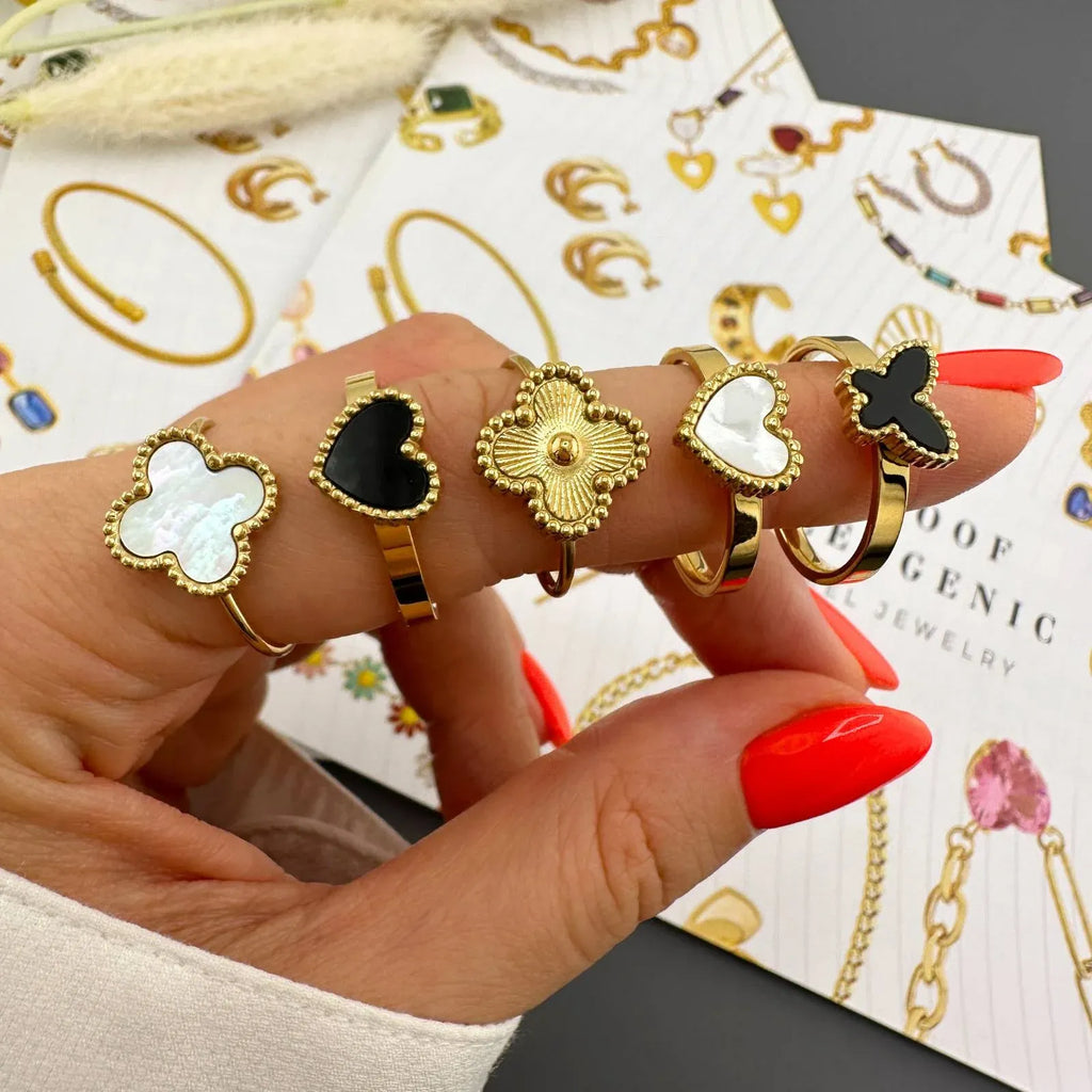Alora Four-Leaf White Clover Adjustable Ring | Waterproof 18k Gold