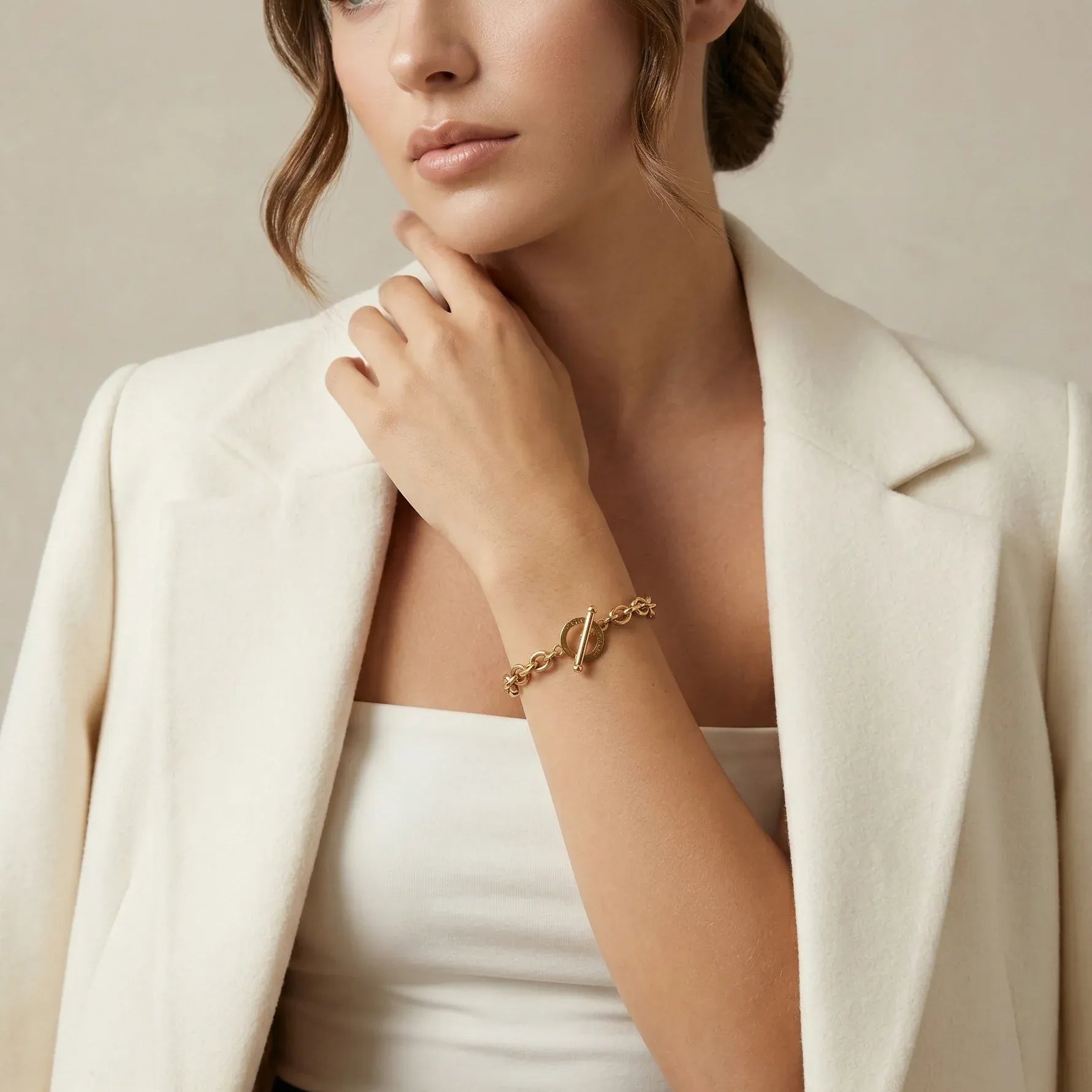 Caroline Toggle Bar Bracelet 8MM | Waterproof 18k Gold