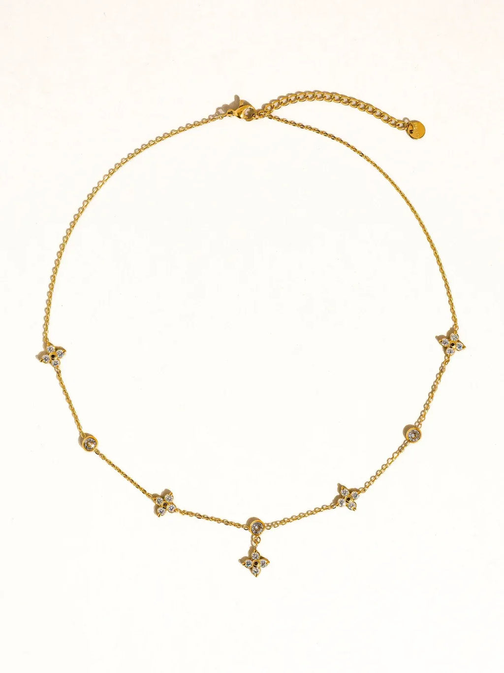 Evora Clover Charm Station Necklace | Waterproof 18k Gold